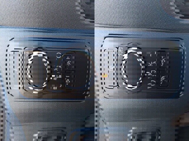 Certified 2025 Ford Maverick XLT w/ 4K Tow Package image 16