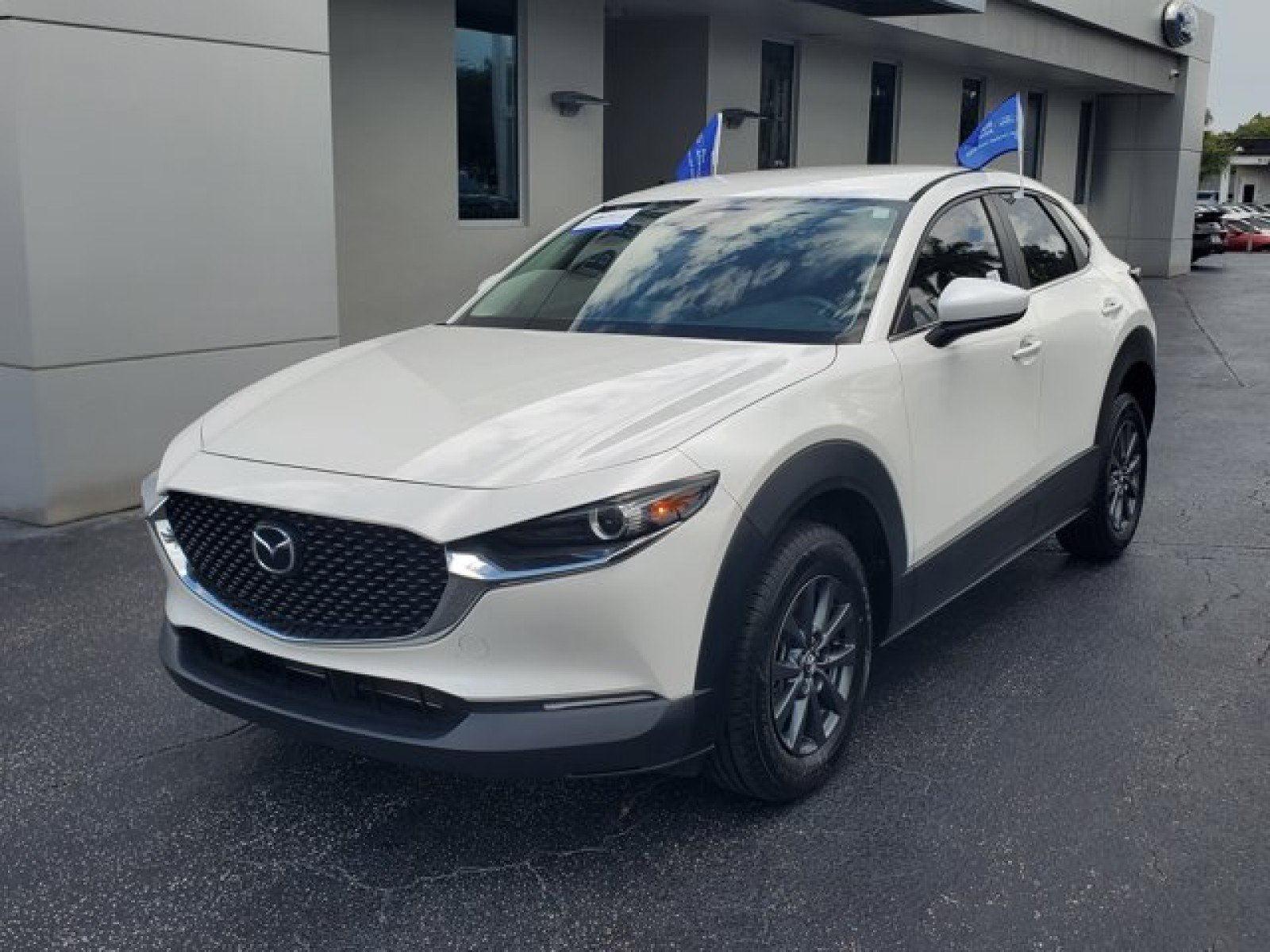 Used 2022 MAZDA CX-30 AWD 2.5 S image 3