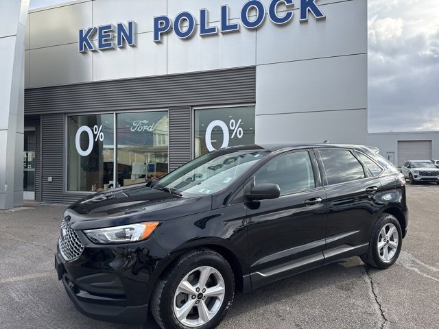 Certified 2024 Ford Edge SE image 2