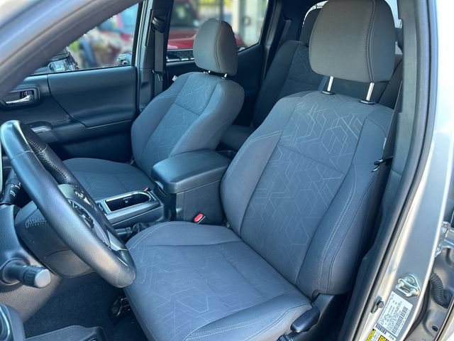 Used 2019 Toyota Tacoma TRD Sport AWD/4WD image 12