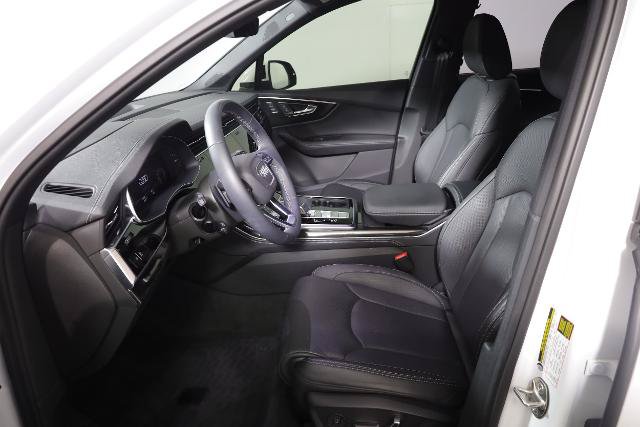 Used 2025 Audi Q7 3.0T Prestige AWD/4WD image 8