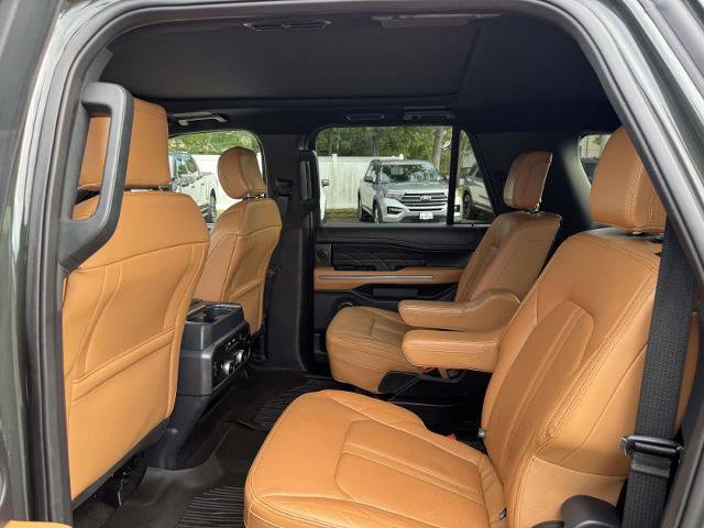 Certified 2022 Ford Expedition Max Platinum image 10