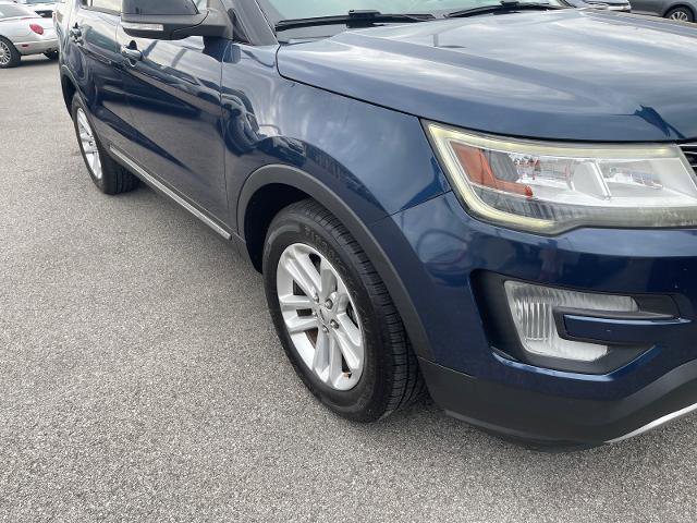 Certified 2017 Ford Explorer XLT FWD image 19