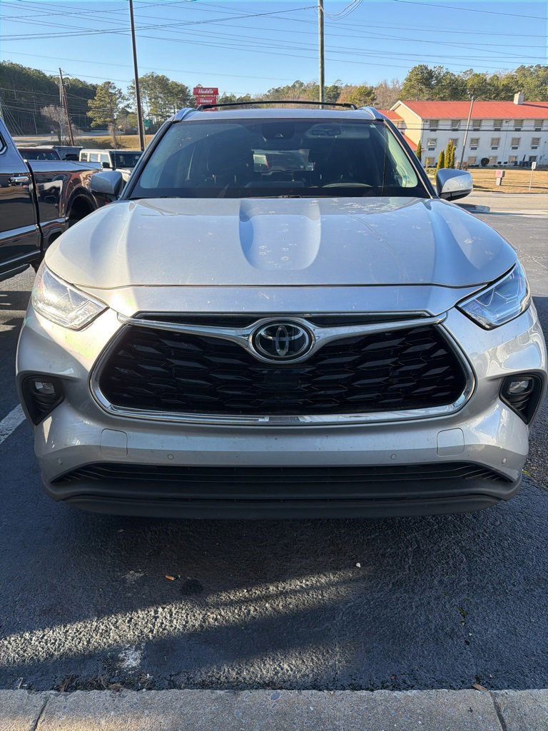 Used 2022 Toyota Highlander Limited image 6