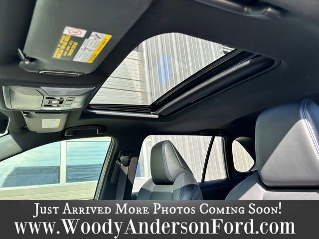 Used 2022 Toyota RAV4 XSE AWD/4WD image 15