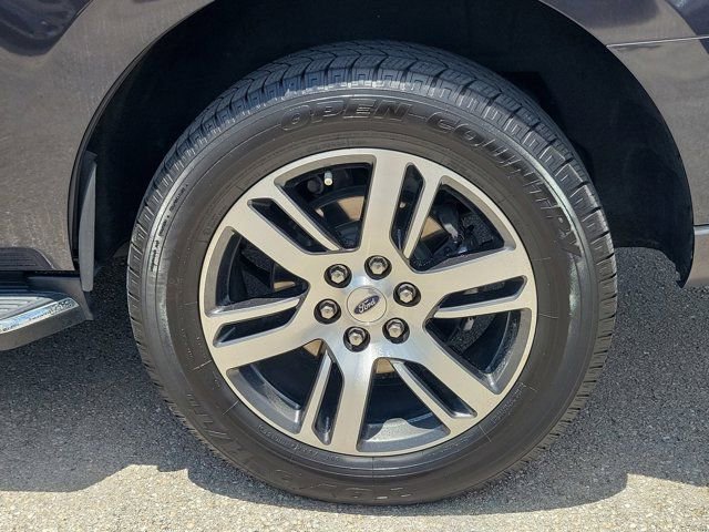 Certified 2023 Ford Expedition XLT RWD image 9