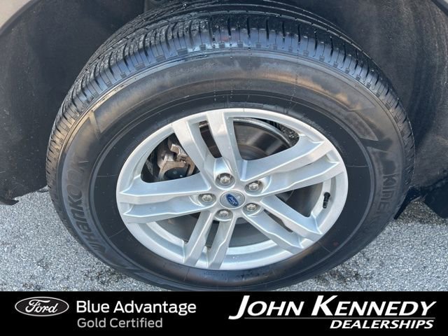 Certified 2022 Ford Explorer XLT w/ Class IV Trailer Tow Package image 9