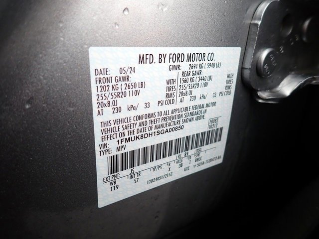 Certified 2025 Ford Explorer Active w/ Active Comfort Package image 22