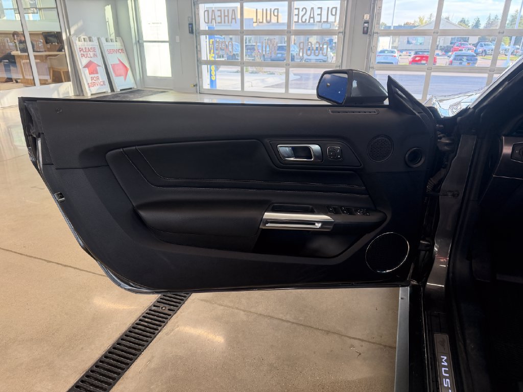 Certified 2019 Ford Mustang GT Premium w/ Equipment Group 401A RWD image 20