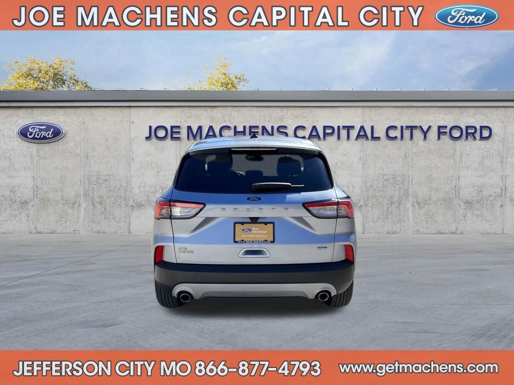 Certified 2022 Ford Escape SE image 4