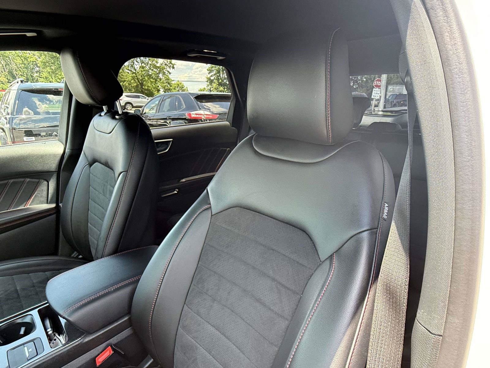 Certified 2022 Ford Edge ST-Line AWD/4WD image 25