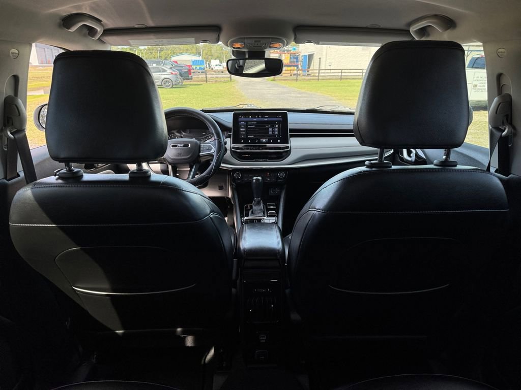Used 2022 Jeep Compass Limited image 27