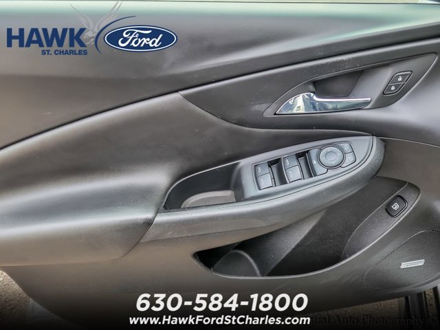 Used 2017 Chevrolet Volt Premier w/ Driver Confidence II Package image 16