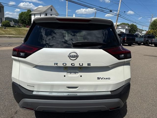 Used 2023 Nissan Rogue SV AWD/4WD image 7