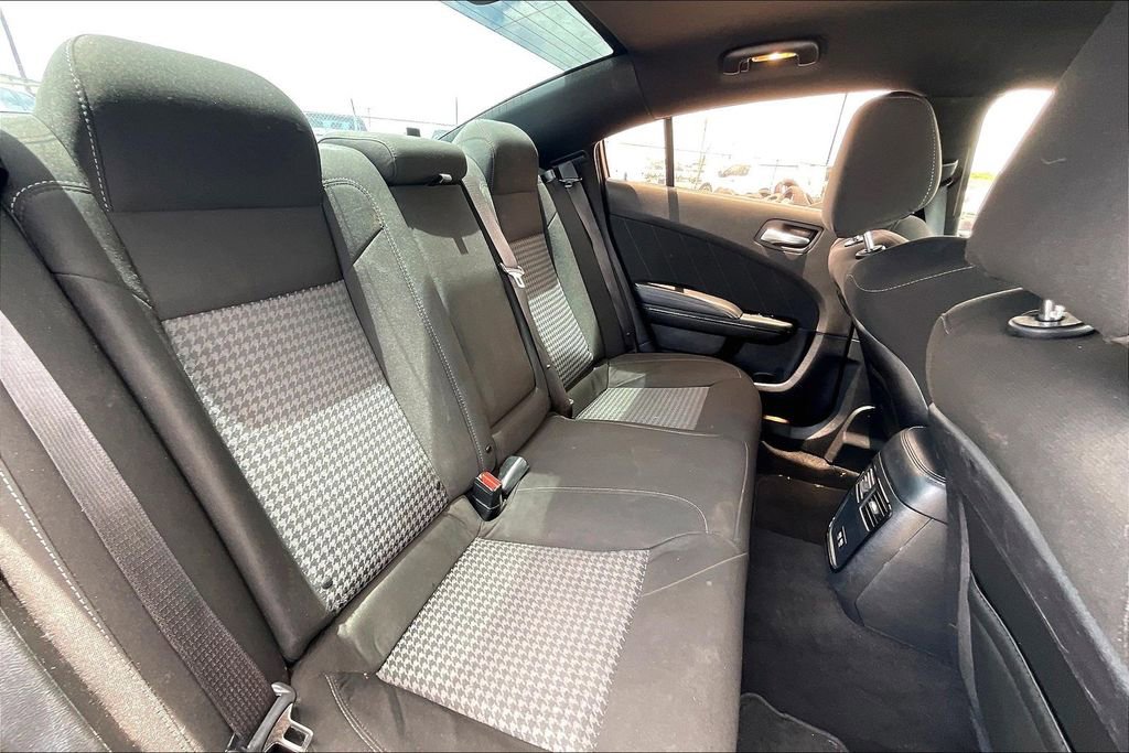 Used 2022 Dodge Charger R/T w/ Blacktop Package RWD image 22