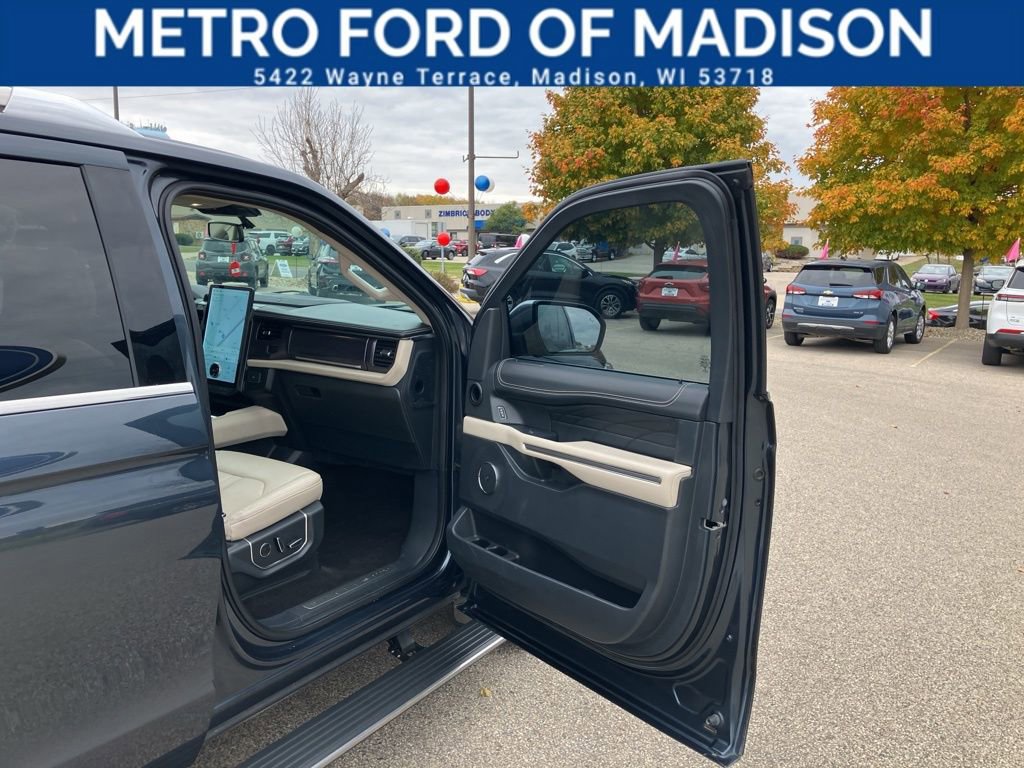 Certified 2022 Ford Expedition Max Platinum image 54