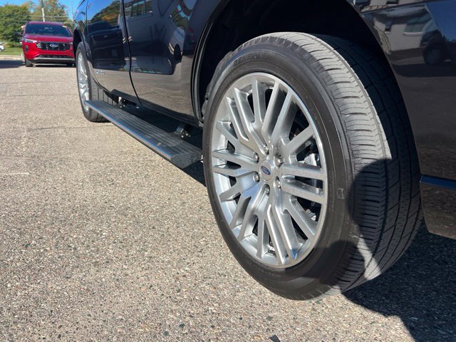 Certified 2024 Ford Expedition Platinum AWD/4WD image 29