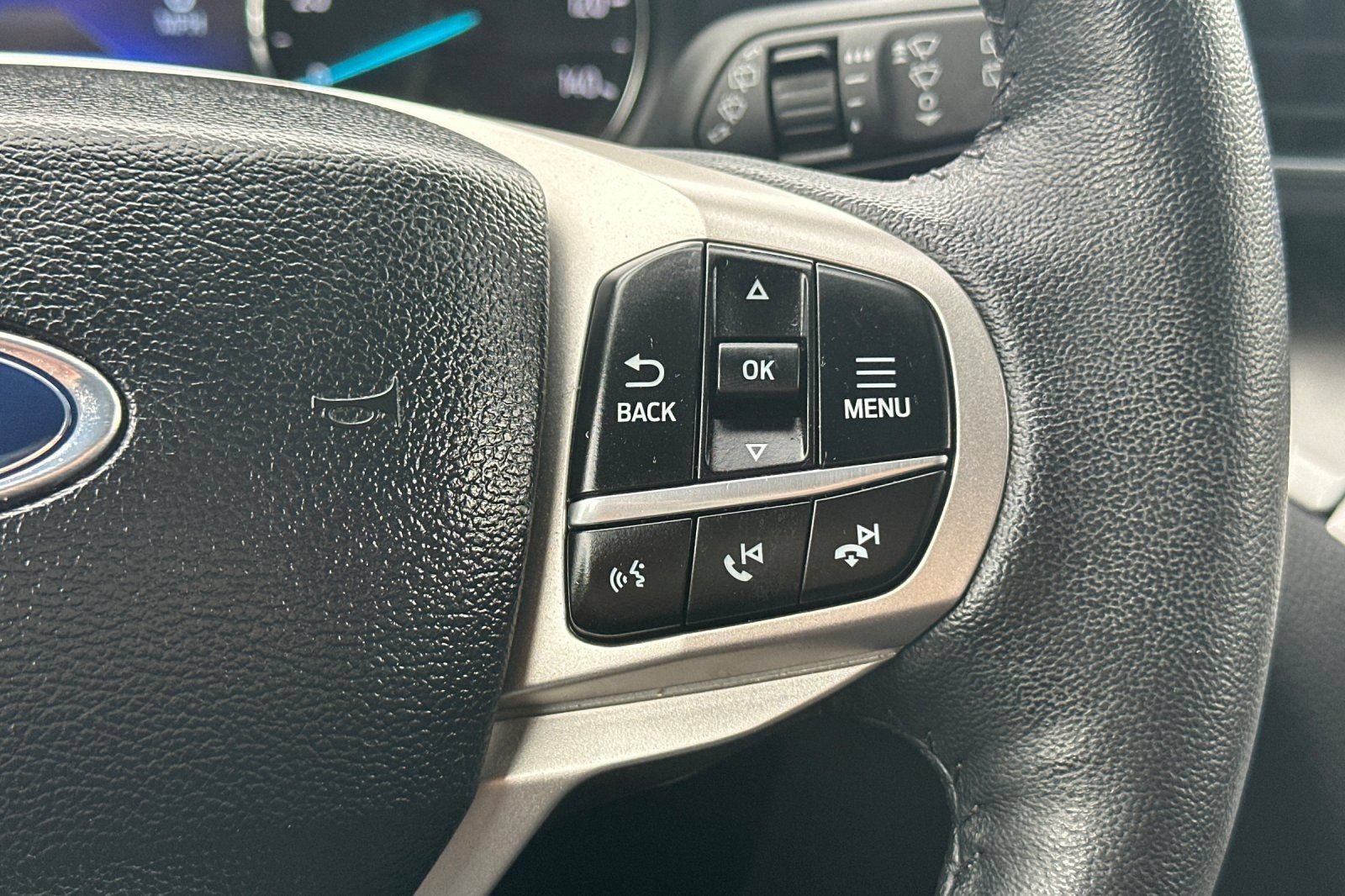 Certified 2024 Ford Explorer XLT w/ Equipment Group 202A AWD/4WD image 40