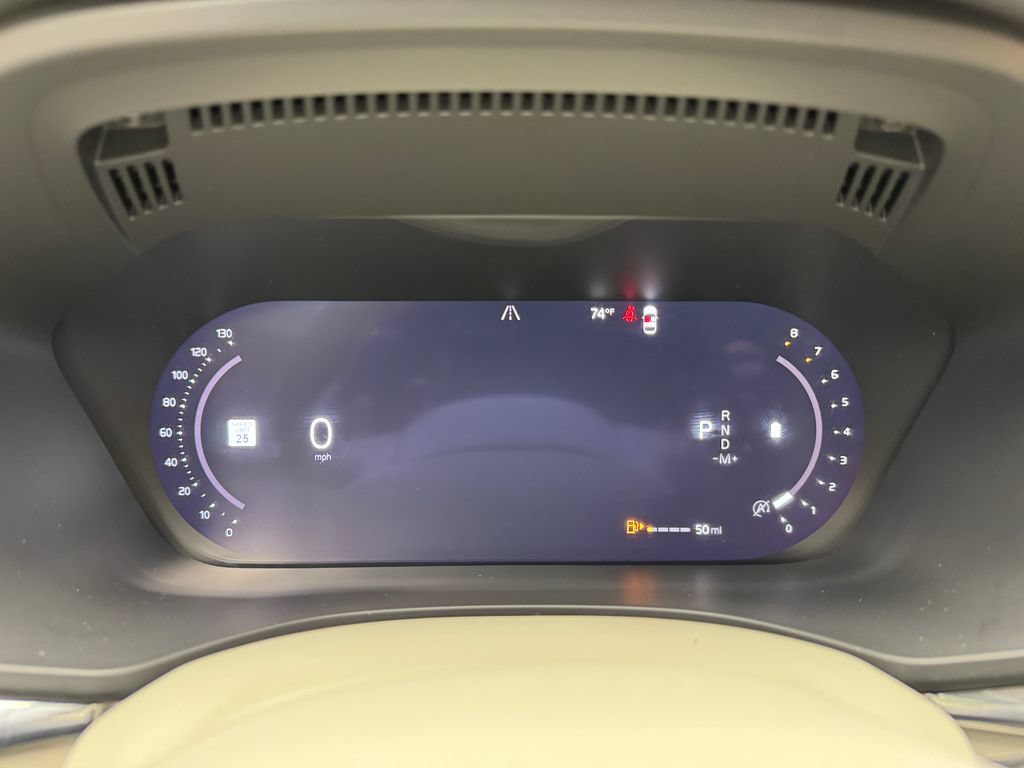 Used 2024 Volvo XC60 B5 Core w/ Protection Package Premier AWD/4WD image 16