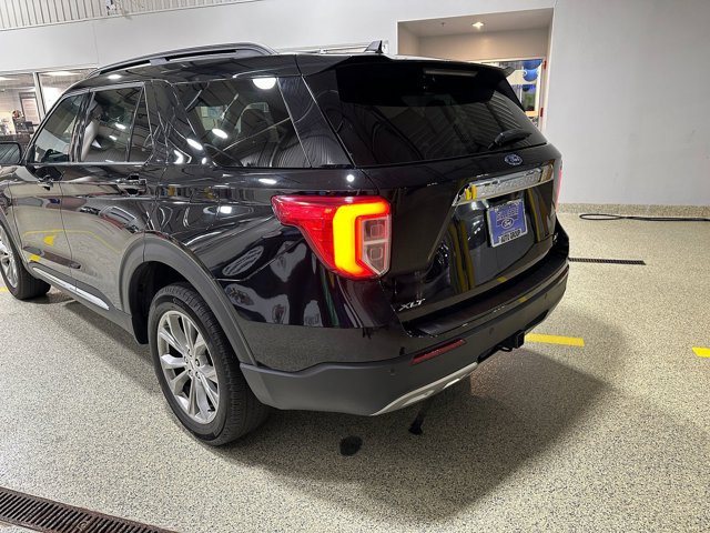 Certified 2024 Ford Explorer XLT w/ Equipment Group 202A AWD/4WD image 6
