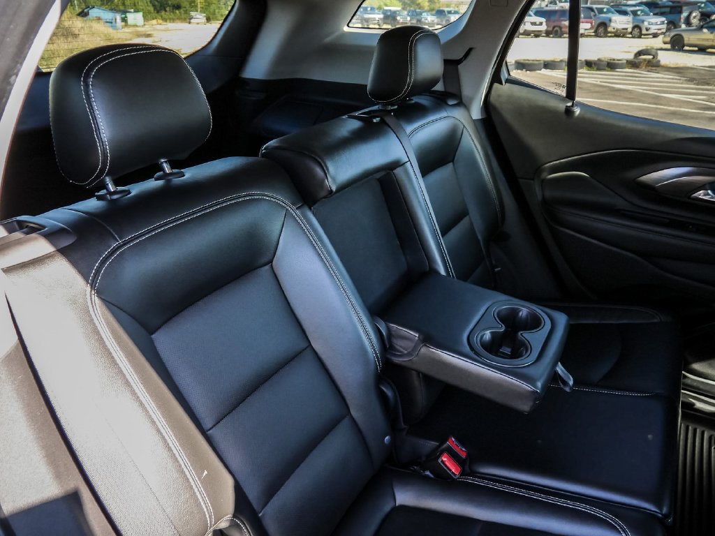 Used 2023 GMC Terrain SLT AWD/4WD image 23