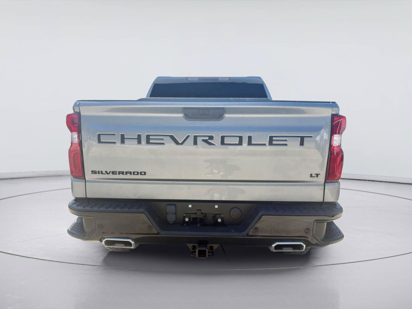 Used 2023 Chevrolet Silverado 1500 LT Trail Boss w/ LT Trail Boss Premium Package AWD/4WD image 2