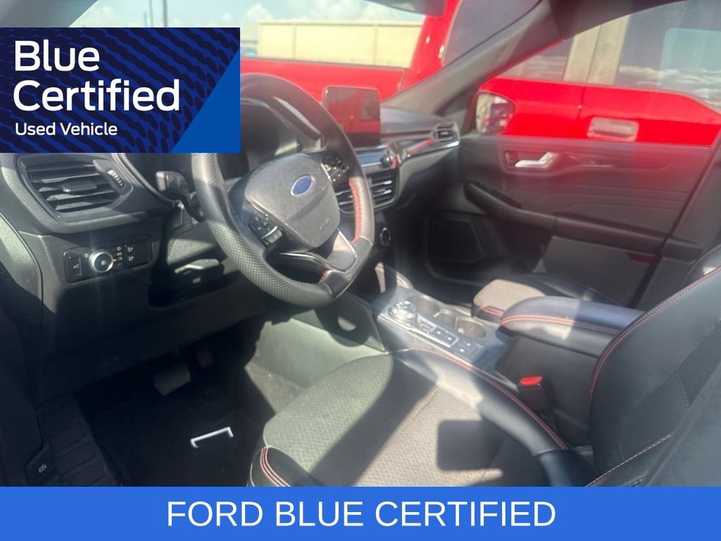 Certified 2025 Ford Escape ST-Line Select AWD/4WD image 8