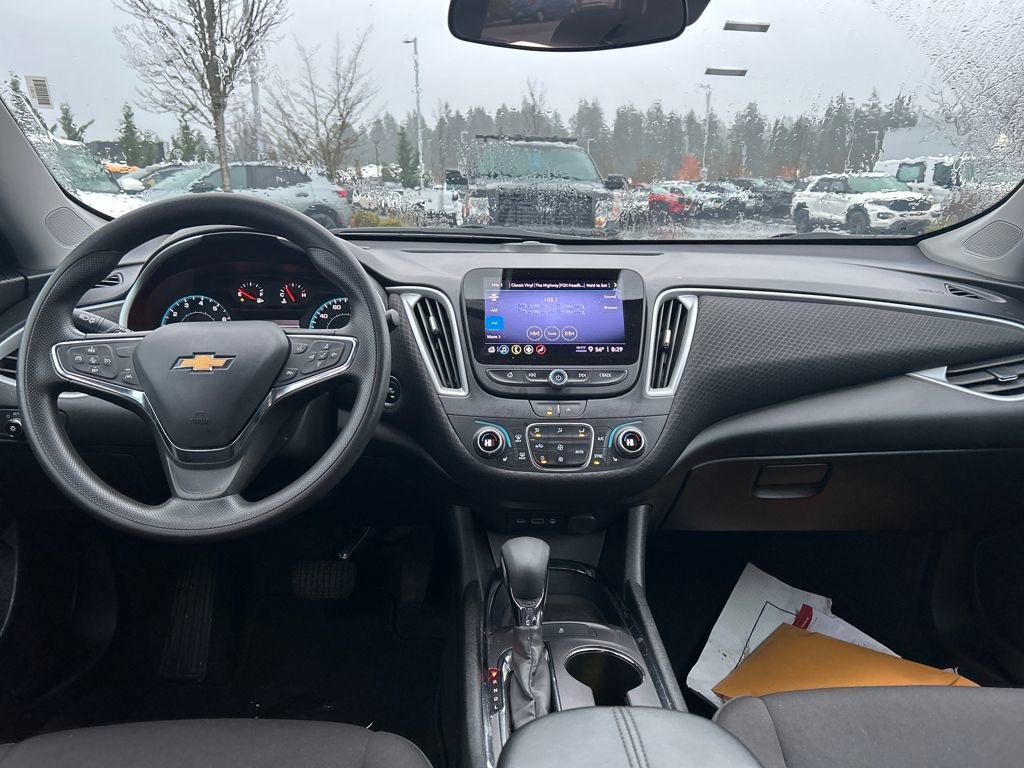 Used 2023 Chevrolet Malibu LT image 6