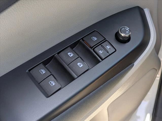 Used 2019 Toyota Highlander LE FWD image 8