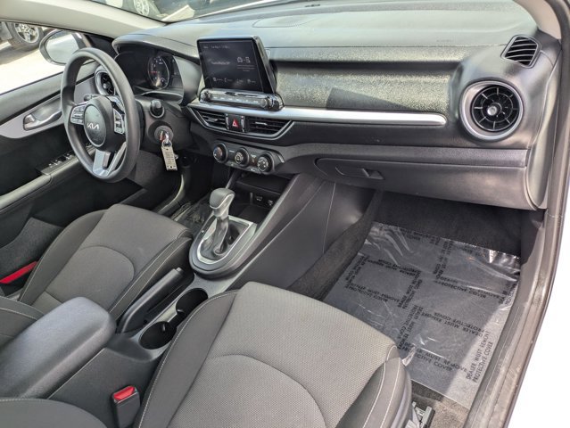 Used 2024 Kia Forte LXS w/ LXS Technology Package FWD image 20
