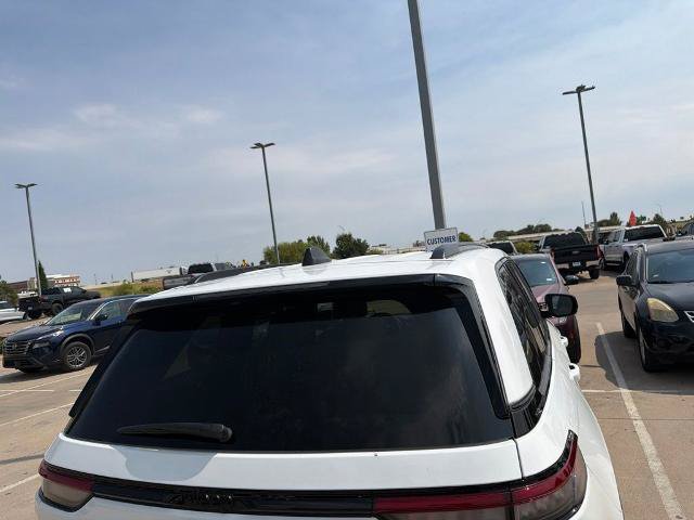 Used 2025 Jeep Grand Cherokee Limited w/ Black Appearance Package AWD/4WD image 5
