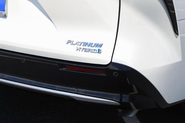 Used 2021 Toyota Sienna Platinum FWD image 7