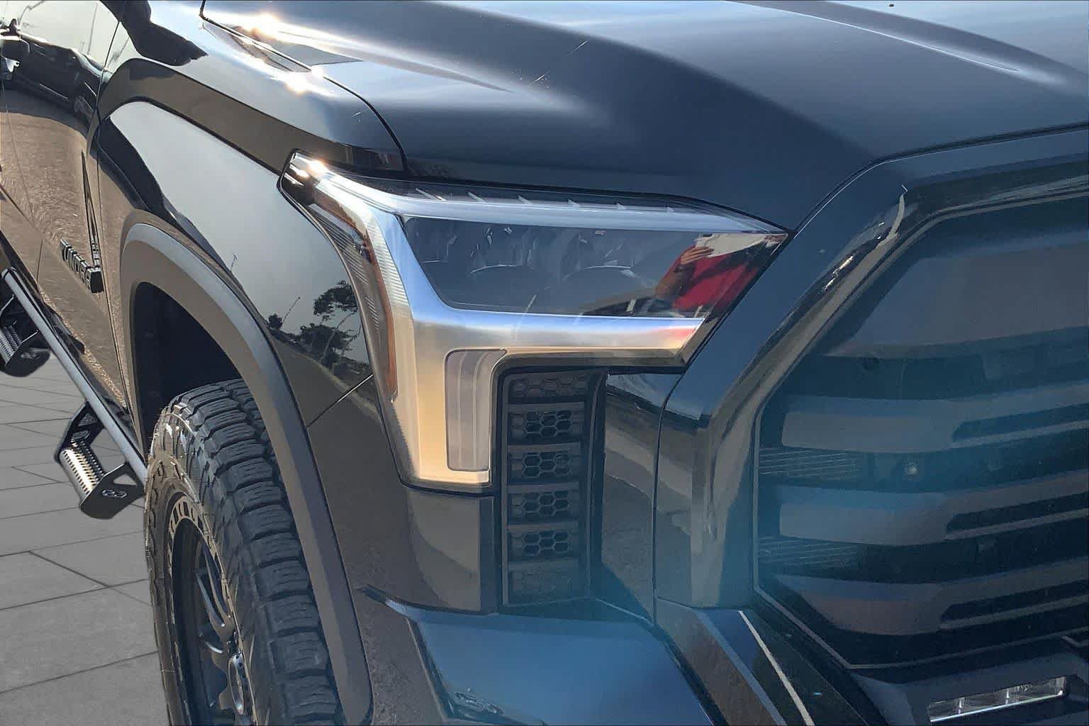 Used 2023 Toyota Tundra SR5 AWD/4WD image 28