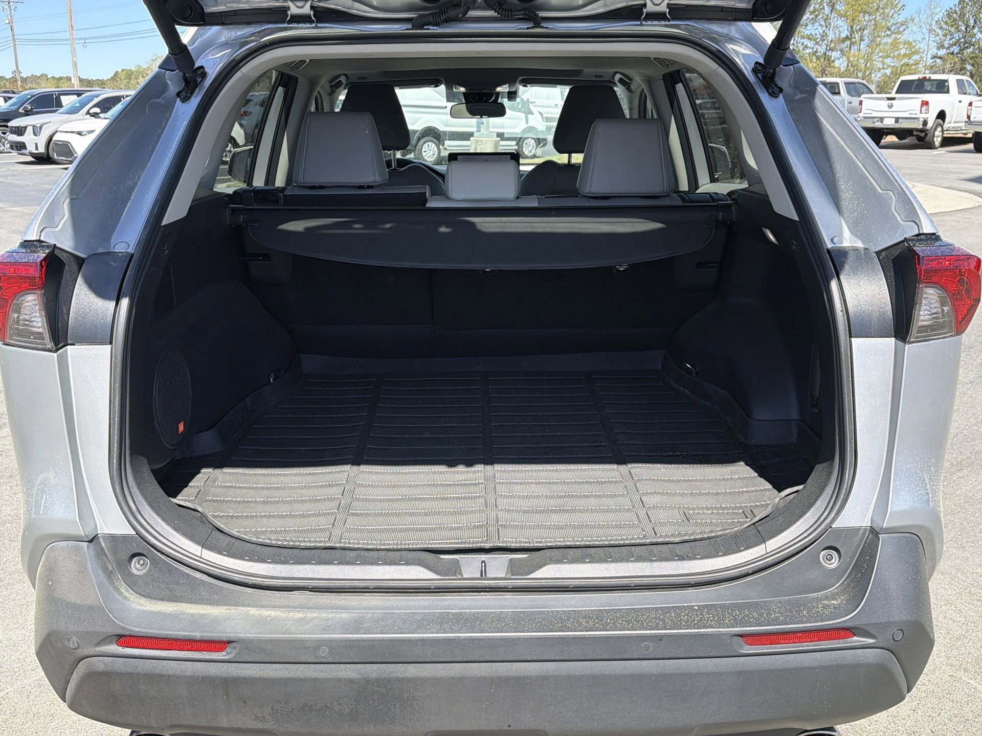 Used 2024 Toyota RAV4 XLE Premium w/ Weather Package image 33