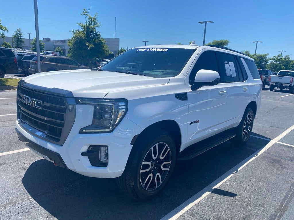 Used 2023 GMC Yukon AT4 w/ Technology Package AWD/4WD image 3