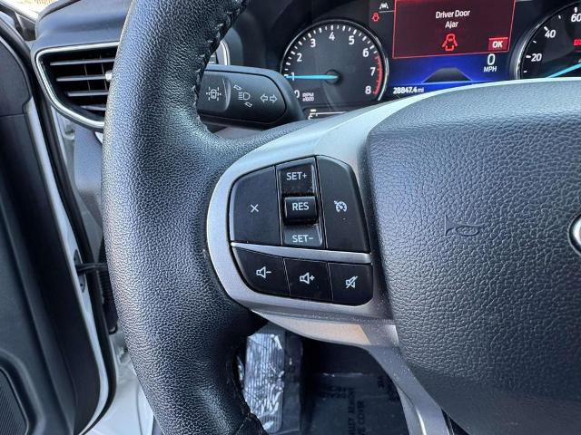 Certified 2022 Ford Explorer XLT w/ Equipment Group 202A image 12