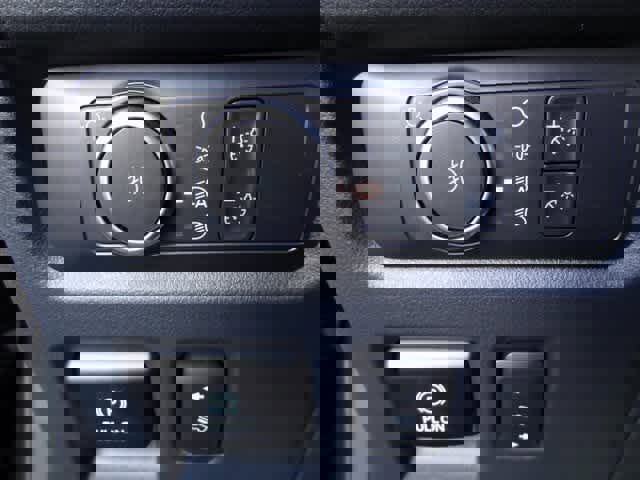 Certified 2023 Ford Expedition XLT image 22