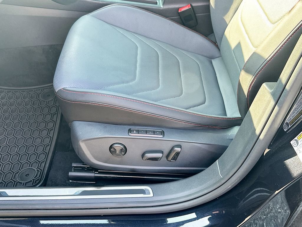 Used 2025 Volkswagen Jetta GLI Autobahn image 10