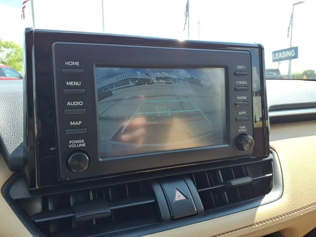 Used 2019 Toyota RAV4 LE w/ All Weather Liner Package AWD/4WD image 18