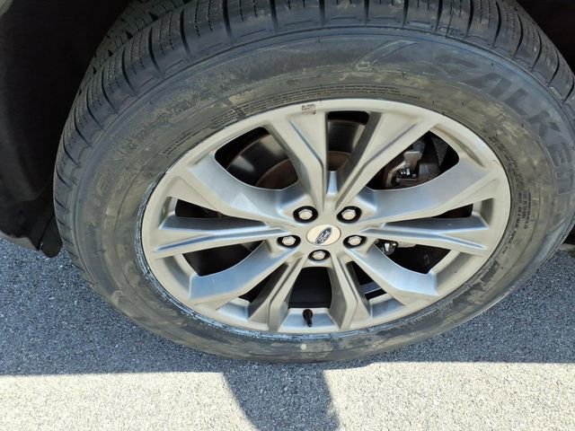 Certified 2022 Ford Explorer XLT w/ Equipment Group 202A image 18