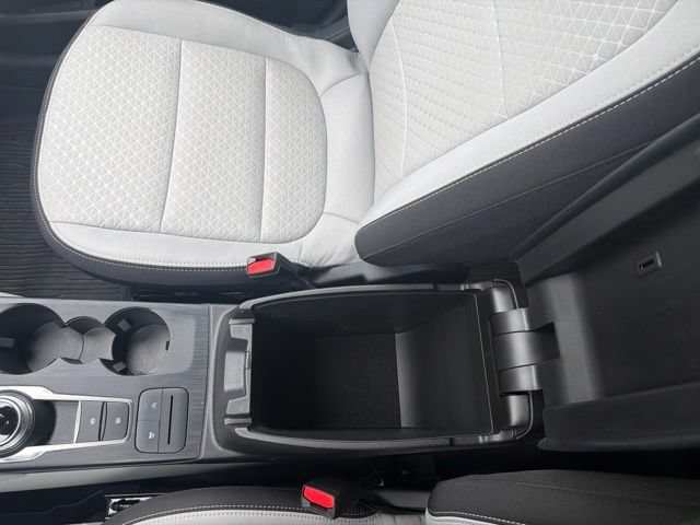 Certified 2024 Ford Escape Active AWD/4WD image 31