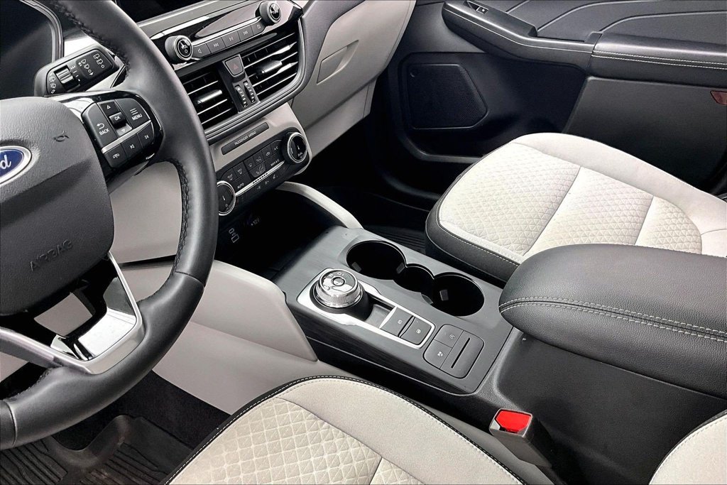 Certified 2023 Ford Escape Active w/ Cold Weather Package FWD image 15