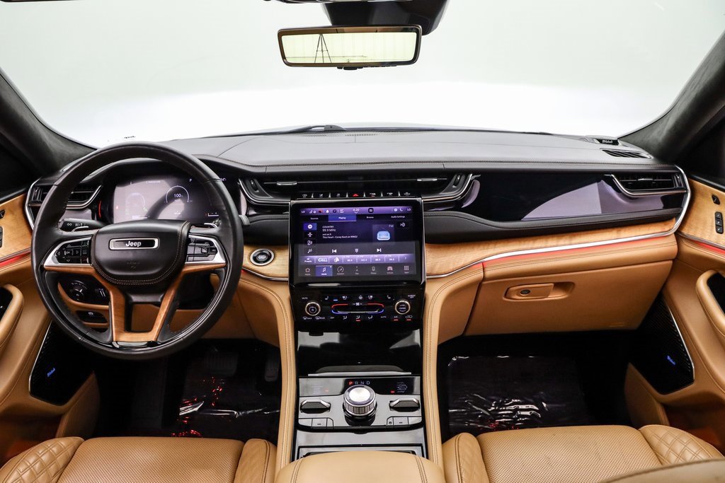 Used 2024 Jeep Grand Cherokee L Summit image 14