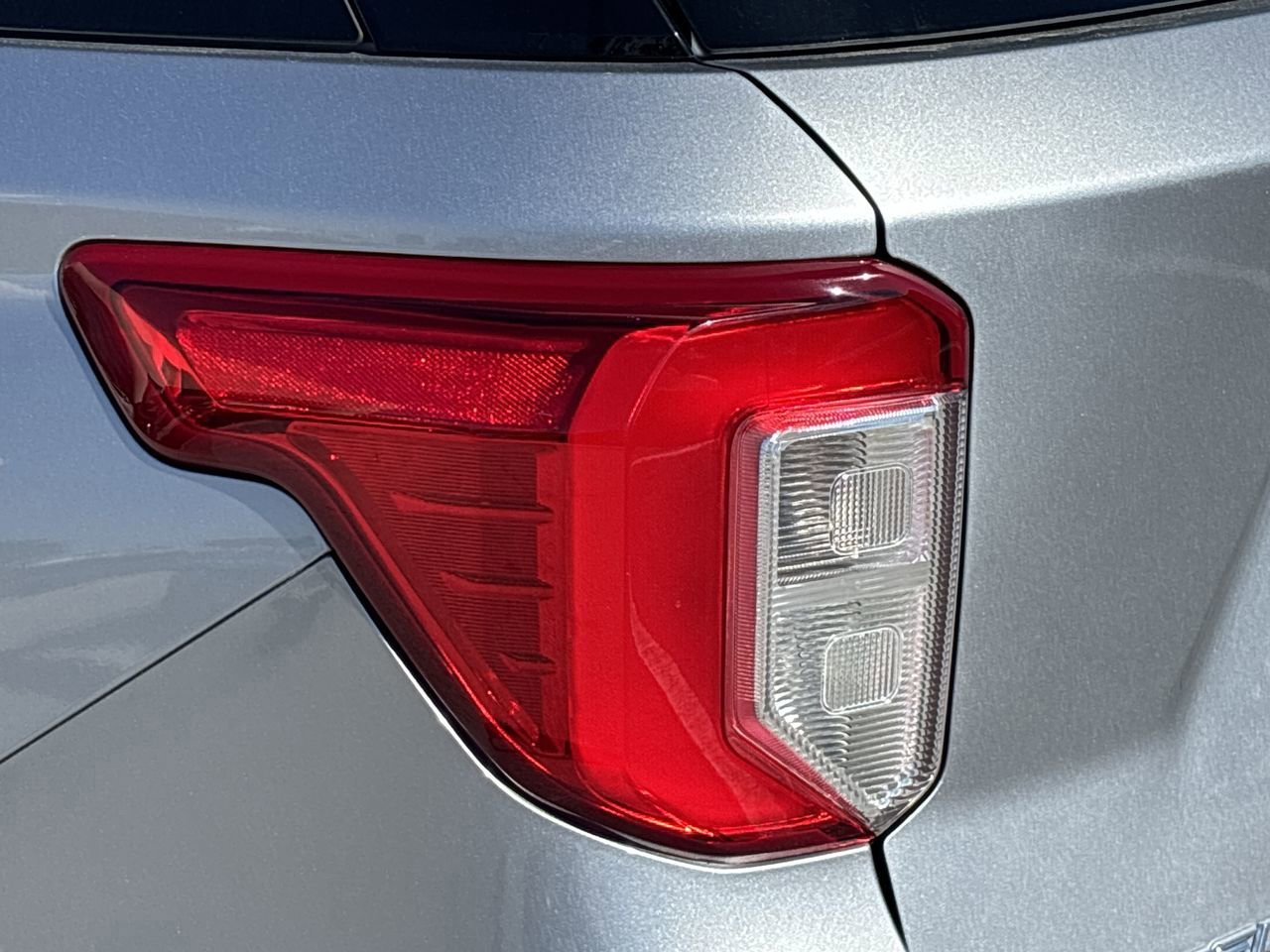 Certified 2023 Ford Explorer Limited image 13