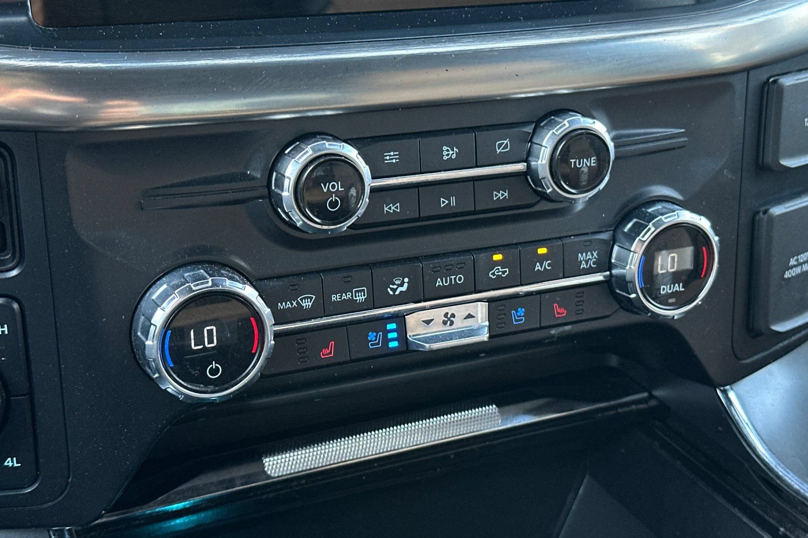 Certified 2021 Ford F150 Lariat AWD/4WD image 19