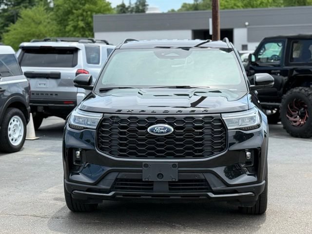 Certified 2025 Ford Explorer ST-Line AWD/4WD image 36