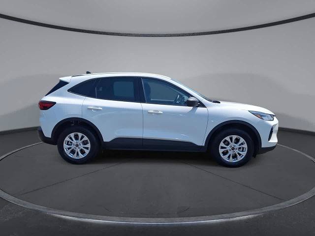 Certified 2025 Ford Escape Active AWD/4WD image 9
