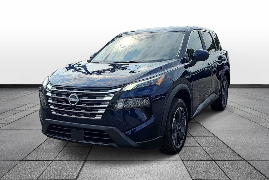 Used 2024 Nissan Rogue SV FWD image 1
