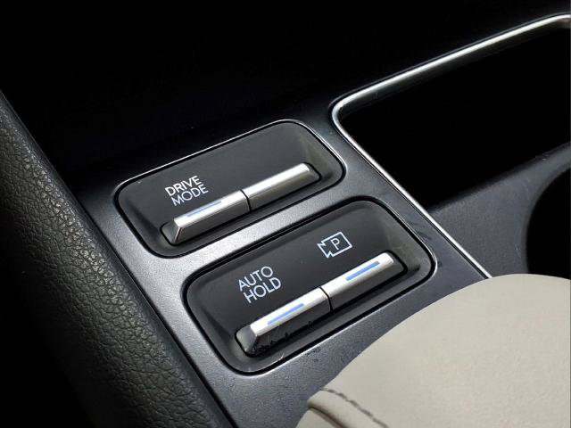 Used 2025 Hyundai Sonata SEL FWD image 12