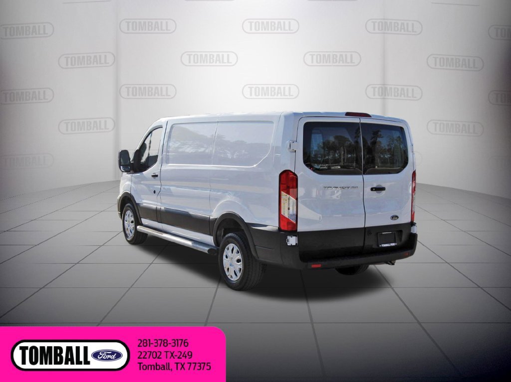 Certified 2025 Ford Transit 250 Low Roof w/ Exterior Upgrade Package RWD image 5